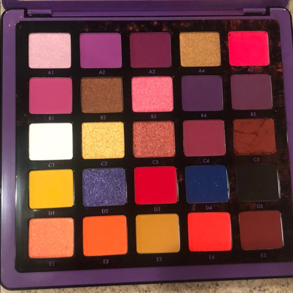 Anastasia Beverly Hills Norvina Vol 1 palette